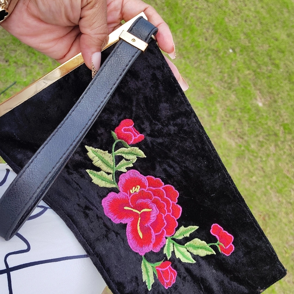 Floral Embroidered Black Wristlet